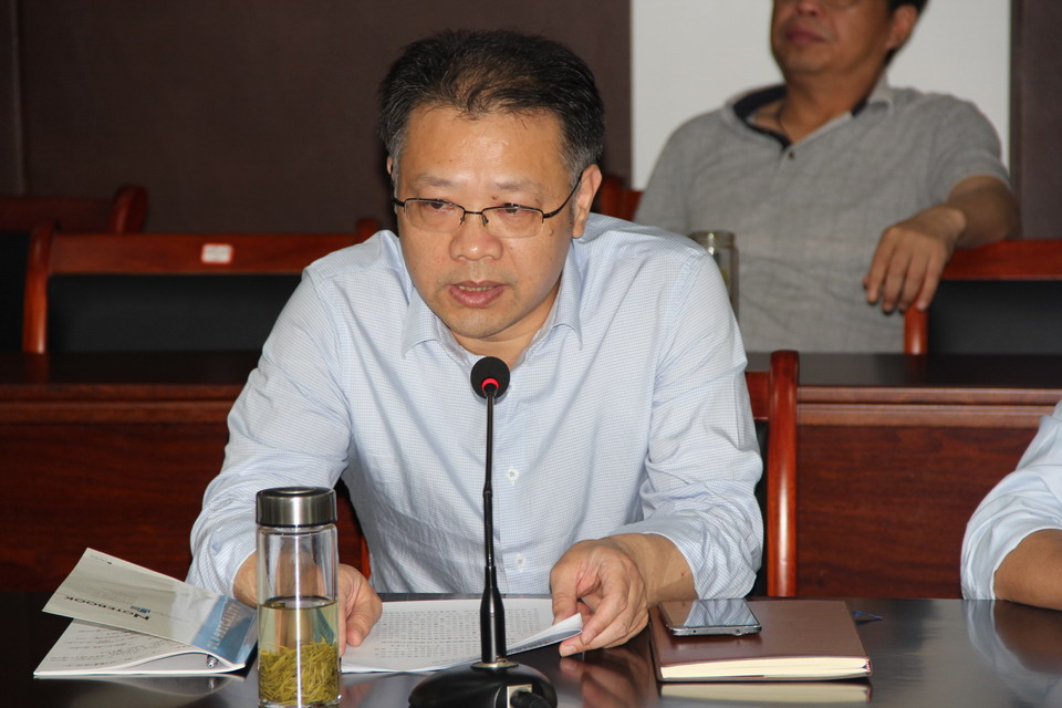 C:\Documents and Settings\Administrator\桌面\云梦法院召开党风廉政建设专题会\IMG_2287.jpg